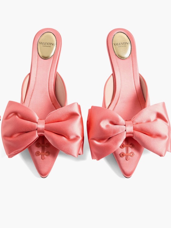 Valentino Garavani Shoes - Valentino Garavani Yolande Bow Pointed Toe Mule Pump
